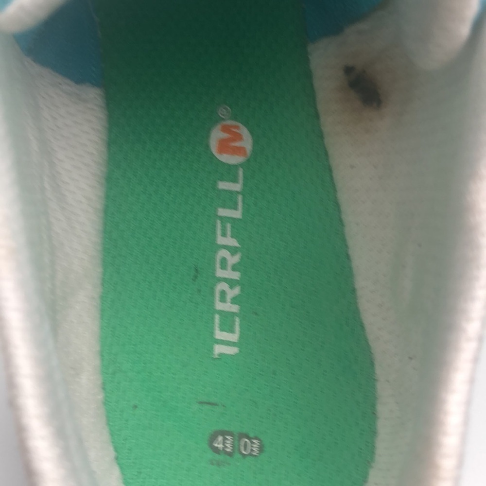 Merrell performance sneakers in blue and green with pull tabs - Picture 8 of 8
